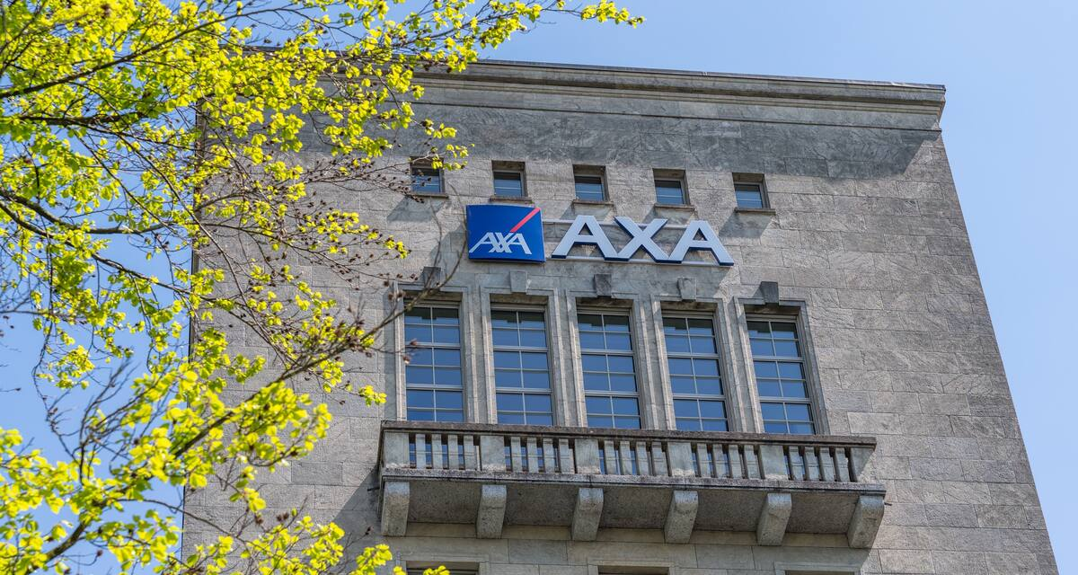AXA
